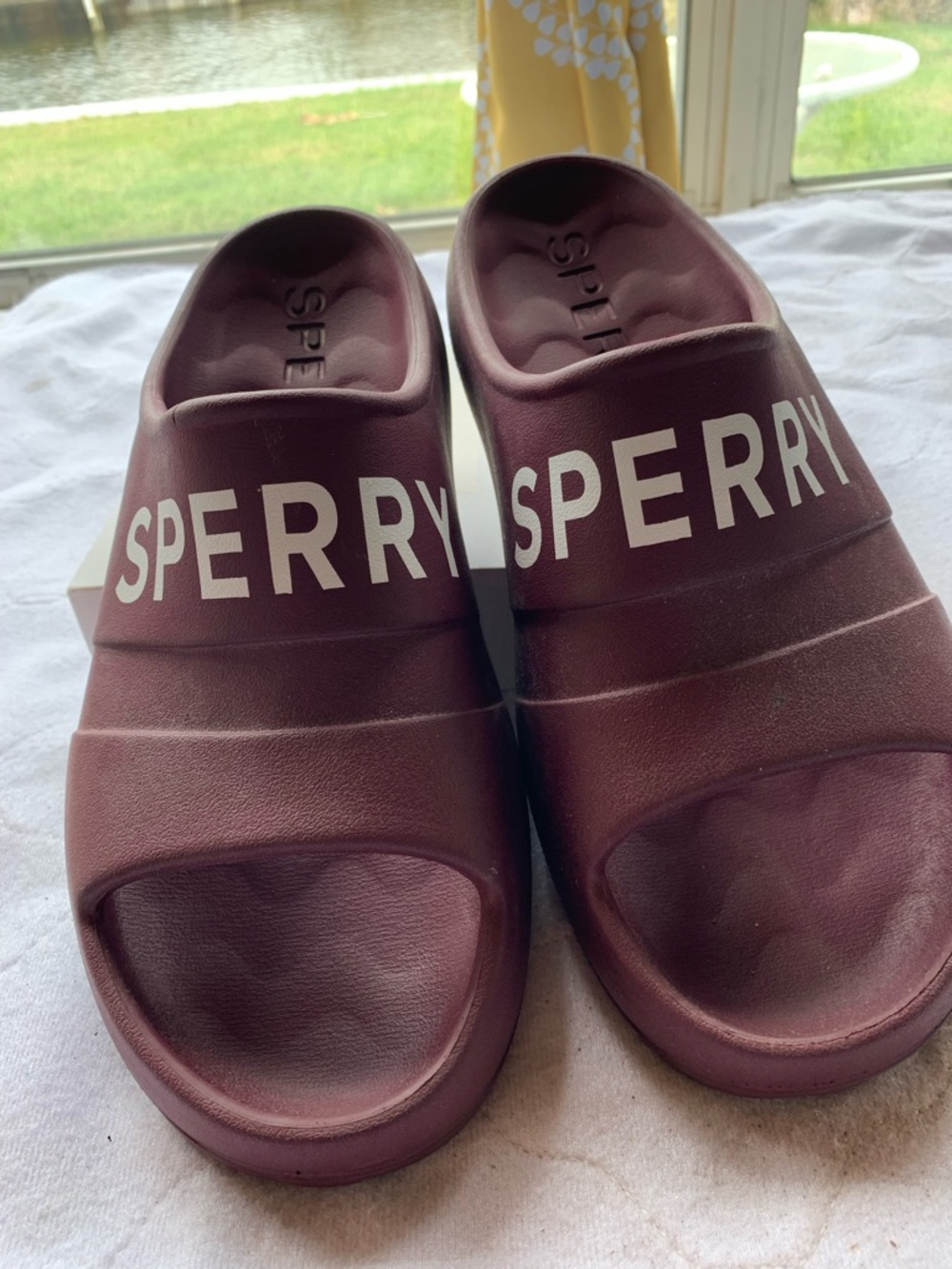 Sperry Maroon Slide Sandals with White Logo size 11 D